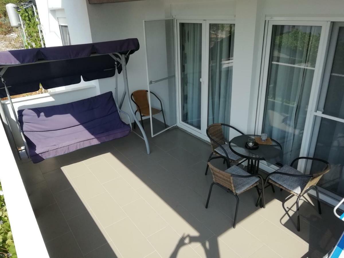Apartments 4 Me Trogir Exterior photo